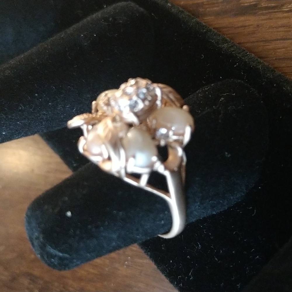 Ring - Picture 3 of 11